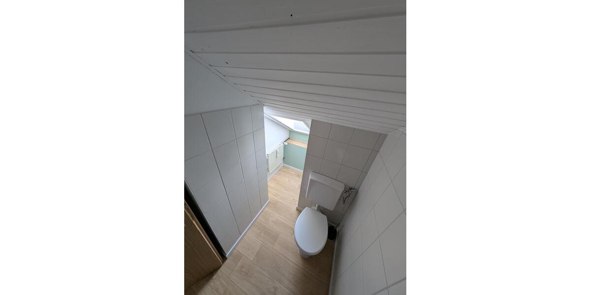 Dachgeschoßwohnung Ingolstadt Münchener Straße - 2.5 Zimmer, 65 m&sup2;, 980&euro; | Angebot:27611842