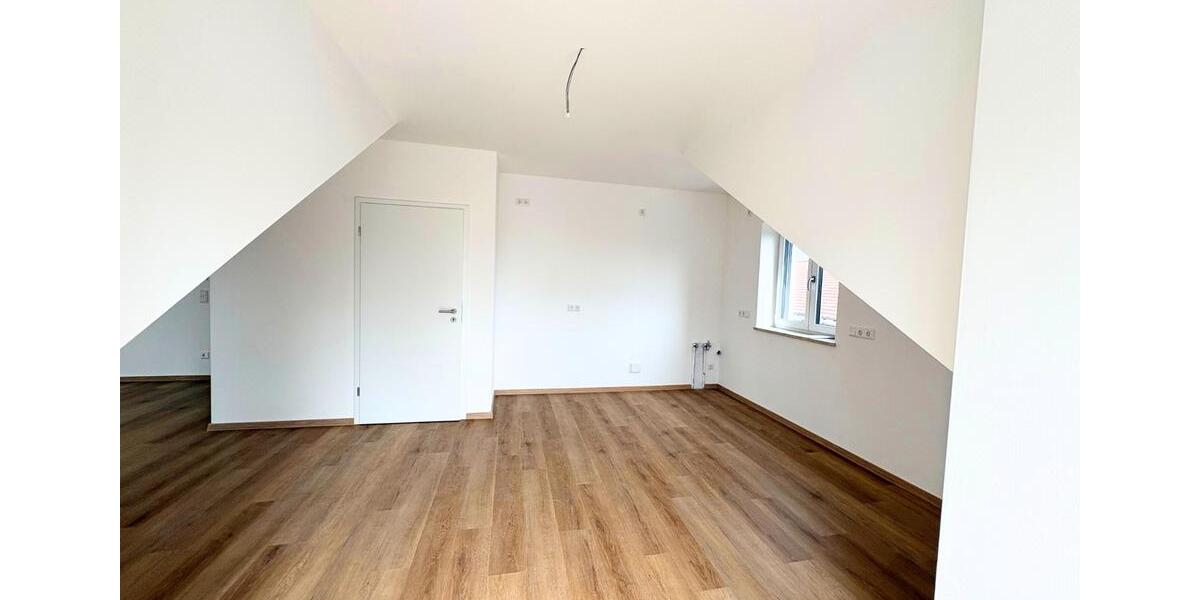 Dachgeschoßwohnung Großmehring - 3 Zimmer, 78 m&sup2;, 379.000&euro; | Angebot:26834921