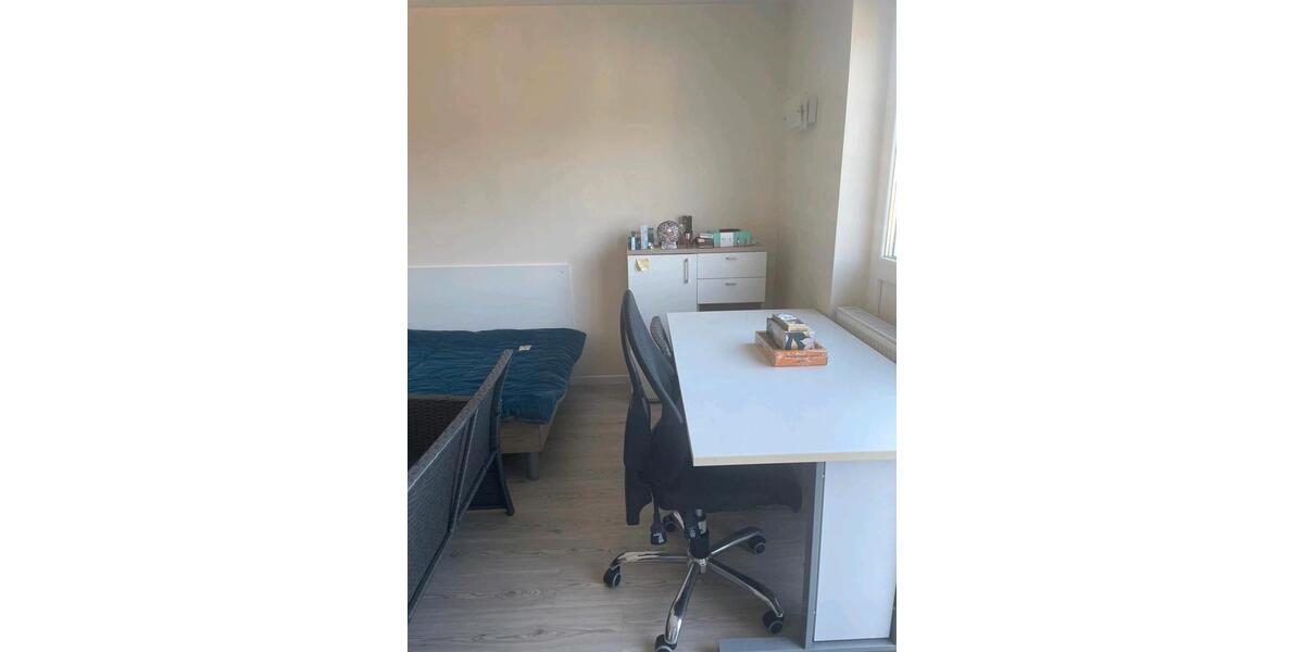 Etagenwohnung Ingolstadt Friedrichshofen-Hollerstauden - 1 Zimmer, 27 m&sup2;, 750&euro; | Angebot:25271548