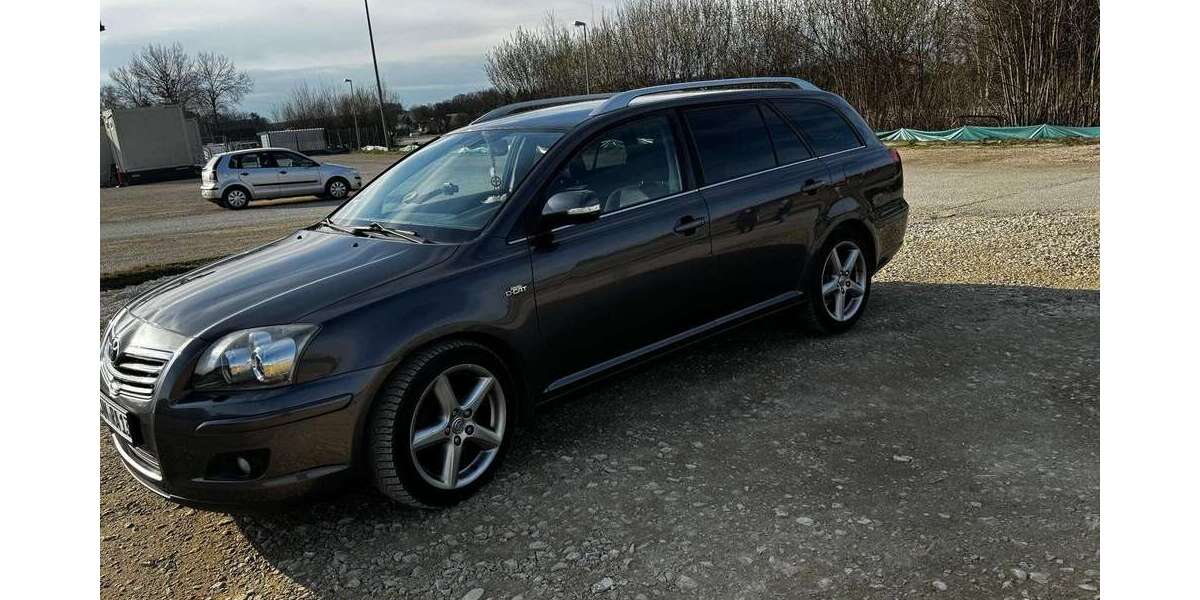 Toyota Avensis 306.000 km 2.300 &euro; Rosensteig (Aresing) 86561