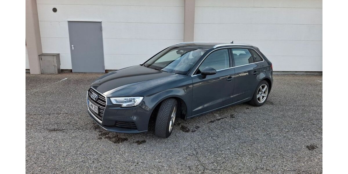 Audi A3 179.000 km 11.900 &euro; Berg im Gau 86562