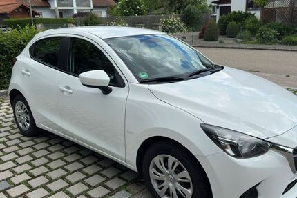Mazda 2 112.000 km 6.200 &euro; Manching 85077