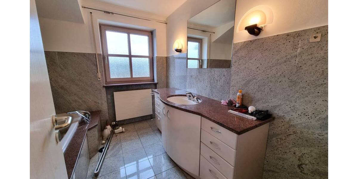 Etagenwohnung Ingolstadt Spitalhof - 3 Zimmer, 102 m&sup2;, 1.250&euro; | Angebot:26787284