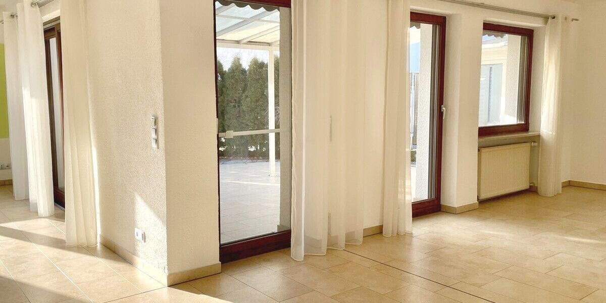 Mehrfamilienhaus, Wohnhaus Pfaffenhofen an der Ilm Pfaffenhofen a d Ilm - 7 Zimmer, 332 m&sup2;, 1.195.000&euro; | Angebot:25909297