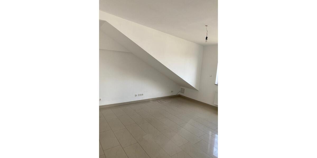 Dachgeschoßwohnung Ingolstadt Friedrichshofen-Hollerstauden - 3 Zimmer, 56 m&sup2;, 750&euro; | Angebot:25992271