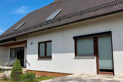 Haus Neustadt an der Donau - 8 Zimmer, 160 m&sup2;, 400.000&euro; | Angebot:26944162