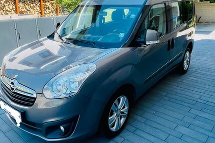 Opel Combo 137.000 km 8.000 &euro; Pfaffenhofen 85276