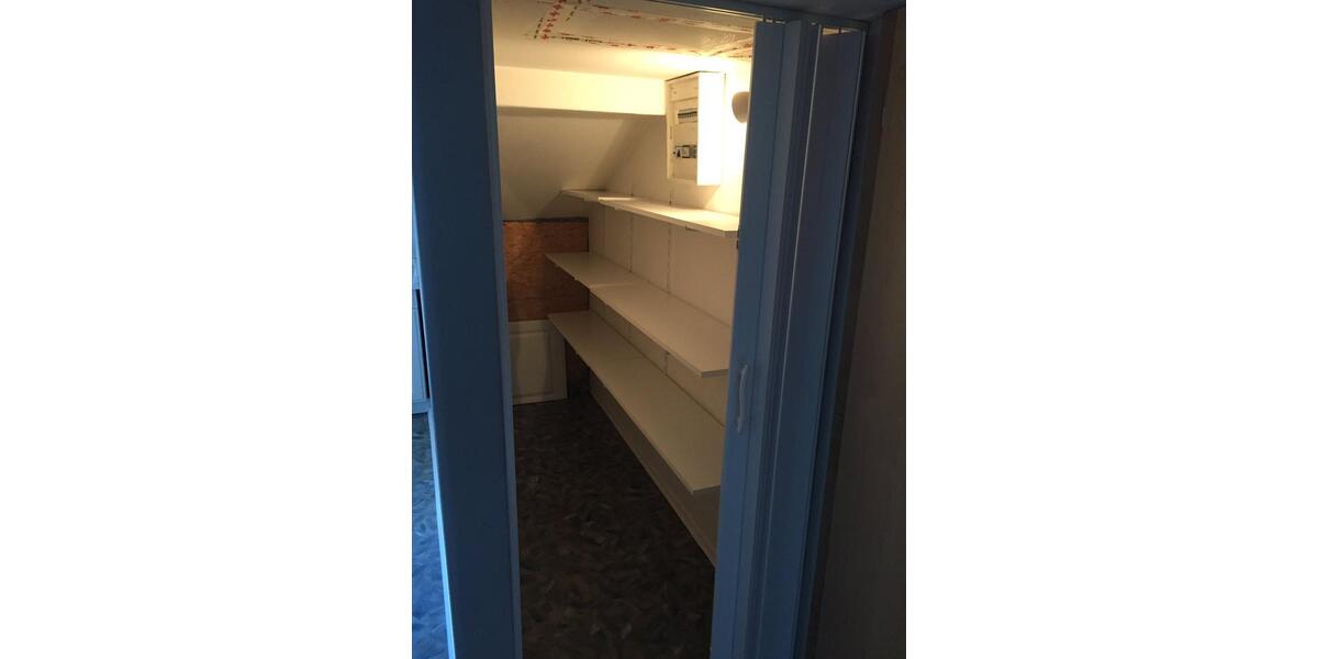 Dachgeschoßwohnung Denkendorf - 3 Zimmer, 80 m&sup2;, 780&euro; | Angebot:26381866