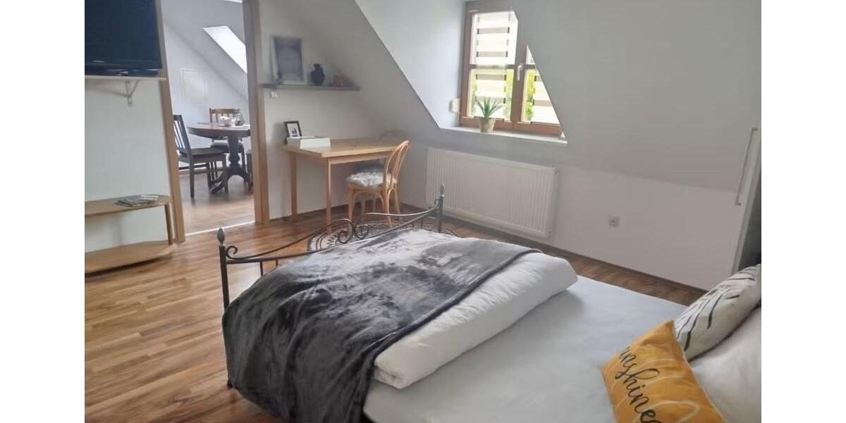Dachgeschoßwohnung Mindelstetten - 1 Zimmer, 25 m&sup2;, 590&euro; | Angebot:25419236