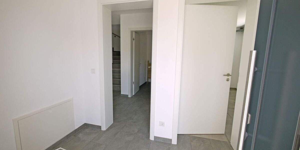 Doppelhaushälfte Kinding - 4 Zimmer, 146 m&sup2;, 1.460&euro; | Angebot:25740816