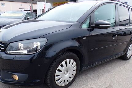 VW Touran 133.606 km 11.999 &euro; Manching 85077