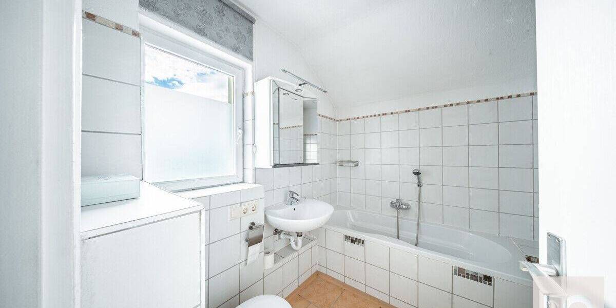 Mehrfamilienhaus, Wohnhaus Ingolstadt Mailing - 9 Zimmer, 260 m&sup2;, 639.000&euro; | Angebot:25745915