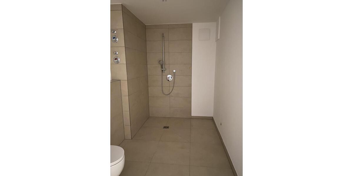 Etagenwohnung Neuburg an der Donau - 2.5 Zimmer, 65 m&sup2;, 900&euro; | Angebot:25220768