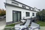 Hochwertige Doppelhaushälfte mit Stellplätzen in Hepberg - Ein Objekt von Ihrem Immobilienpartner SOWA Immobilien und Finanzen - Doppelhaushälfte Hepberg | Angebot:26197258