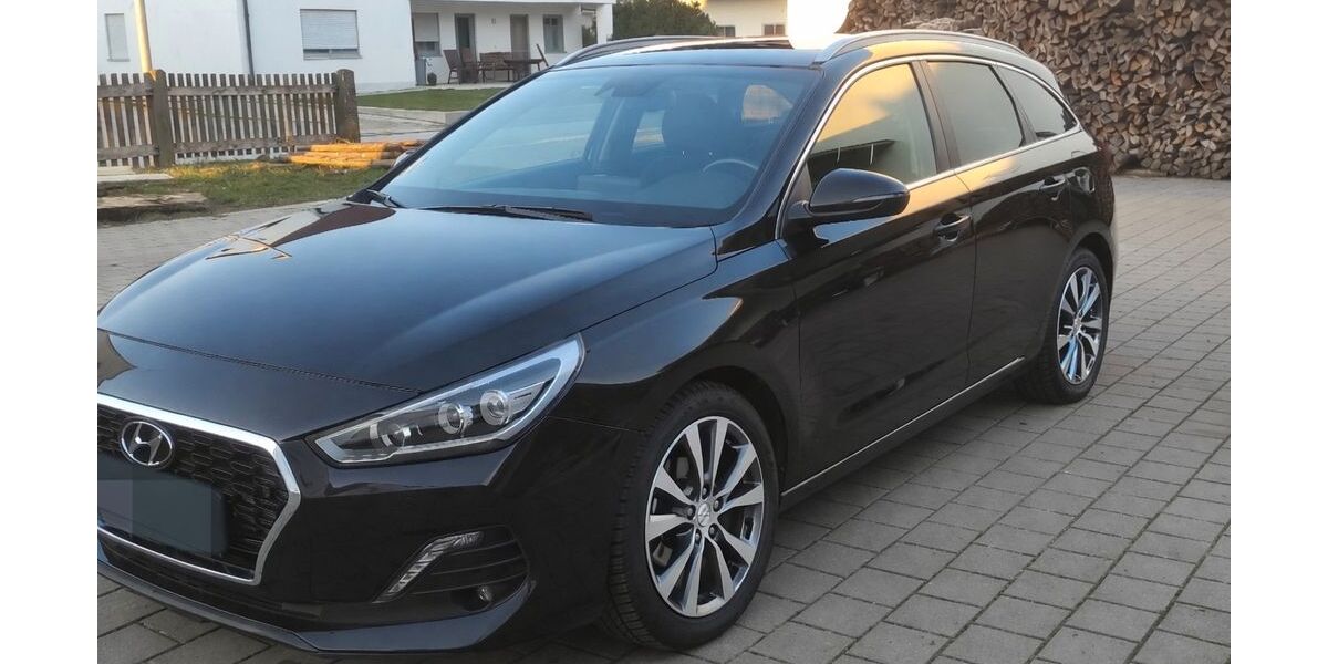 Hyundai i30 76.400 km 14.499 &euro; Reichertshofen 85084