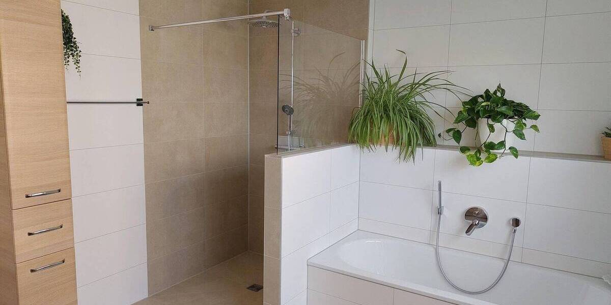 Mehrfamilienhaus, Wohnhaus Ingolstadt Hagau - 7 Zimmer, 230 m&sup2;, 930.000&euro; | Angebot:26527761