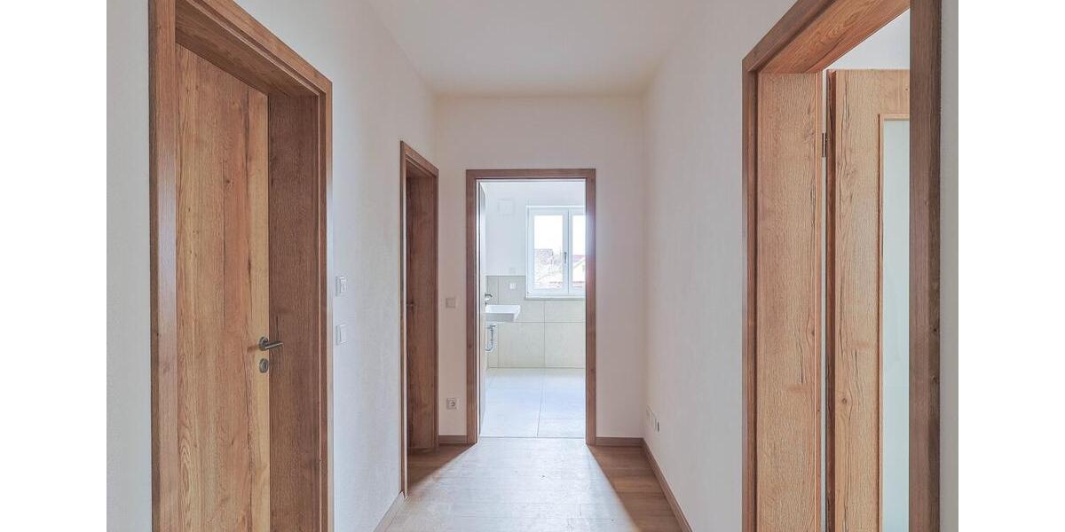 Dachgeschoßwohnung Großmehring - 3 Zimmer, 77 m&sup2;, 1.070&euro; | Angebot:26068868