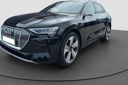 Audi e-tron 43.290 km 37.350 &euro; Manching 85077