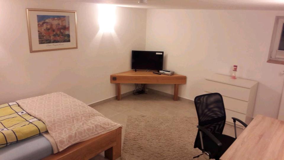 Etagenwohnung Ingolstadt - 25 Zimmer, 100 m&sup2;, 460&euro; | Angebot:20717592