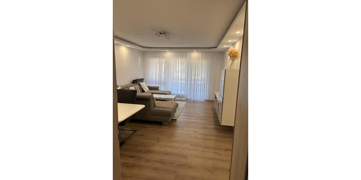 Hochparterre Ingolstadt - 3 Zimmer, 77 m&sup2;, 375.000&euro; | Angebot:25992103