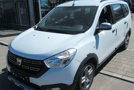 Dacia Lodgy 184.353 km 8.500 &euro; Ingolstadt 85055