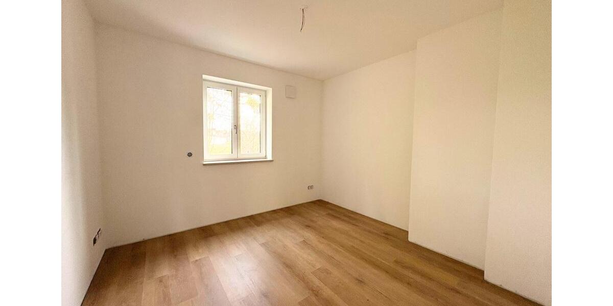 Erdgeschoßwohnung Großmehring - 3 Zimmer, 83 m&sup2;, 409.000&euro; | Angebot:25886363