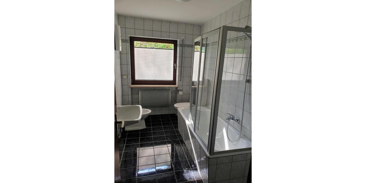 Erdgeschoßwohnung Riedenburg - 2 Zimmer, 68 m&sup2;, 600&euro; | Angebot:26476807