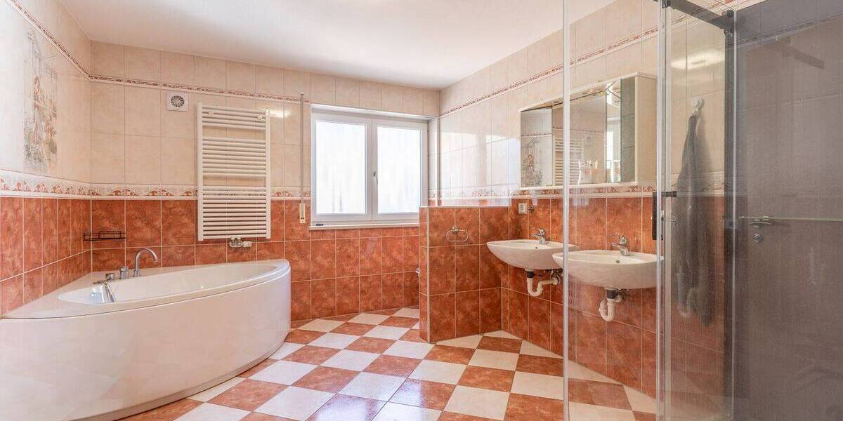 Etagenwohnung Königsmoos Ludwigsmoos - 5 Zimmer, 145 m&sup2;, 925&euro; | Angebot:26816500