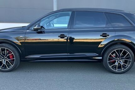 Audi Q7 71.000 km 49.500 &euro; Ingolstadt 85055