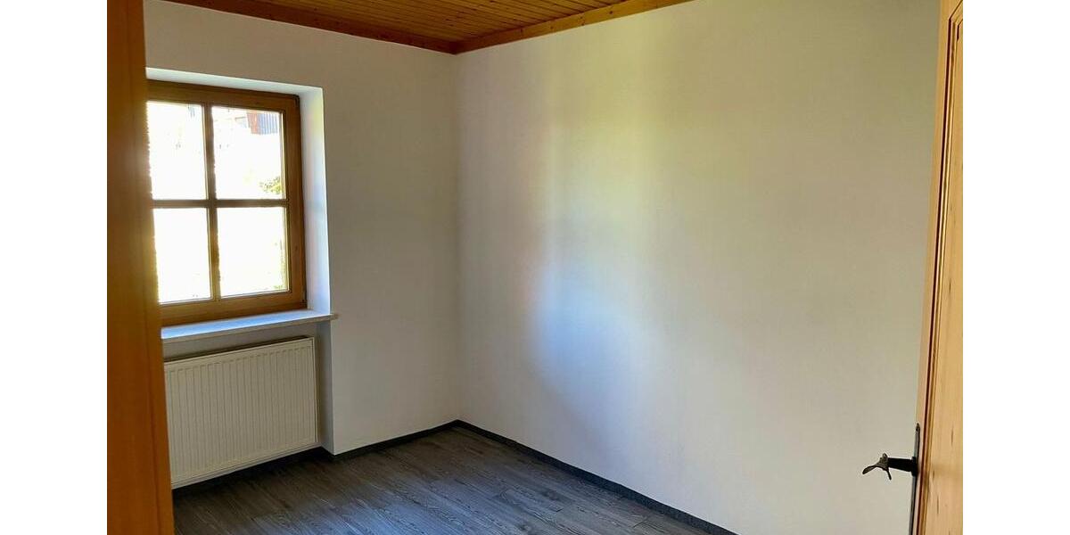 Einfamilienhaus Kösching - 7 Zimmer, 142 m&sup2;, 483.000&euro; | Angebot:26942044