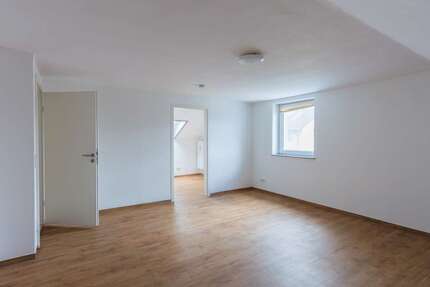 Wohnung Ingolstadt Nordost - 3.5 Zimmer, 75 m&sup2;, 680&euro; | Angebot:26549761