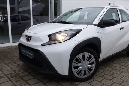 Toyota Aygo (X) 90.460 km 12.000 &euro; Bad Gögging 93333