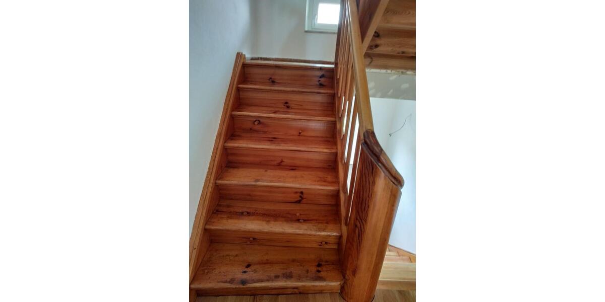 Einfamilienhaus Eichstätt - 8 Zimmer, 180 m&sup2;, 540.000&euro; | Angebot:25404541