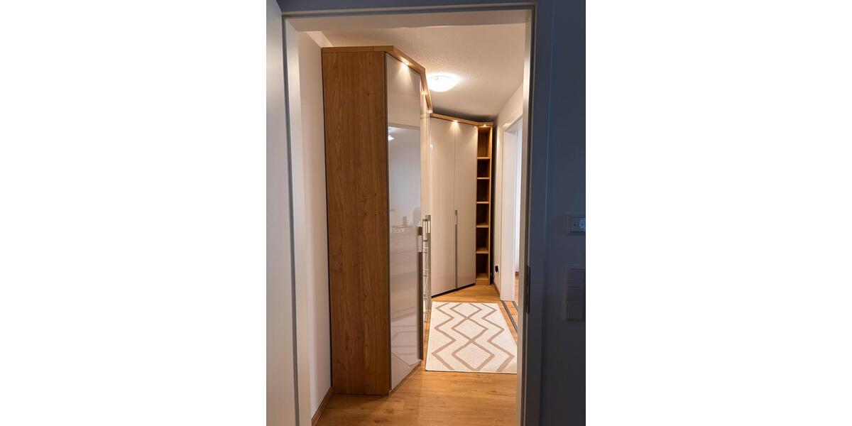 Etagenwohnung Neuburg an der Donau - 3 Zimmer, 100 m&sup2;, 1.350&euro; | Angebot:25792192