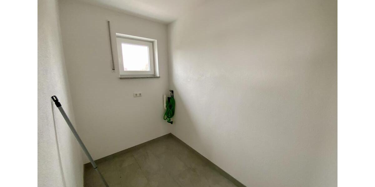 Etagenwohnung Schrobenhausen - 3 Zimmer, 105 m&sup2;, 1.150&euro; | Angebot:26266943