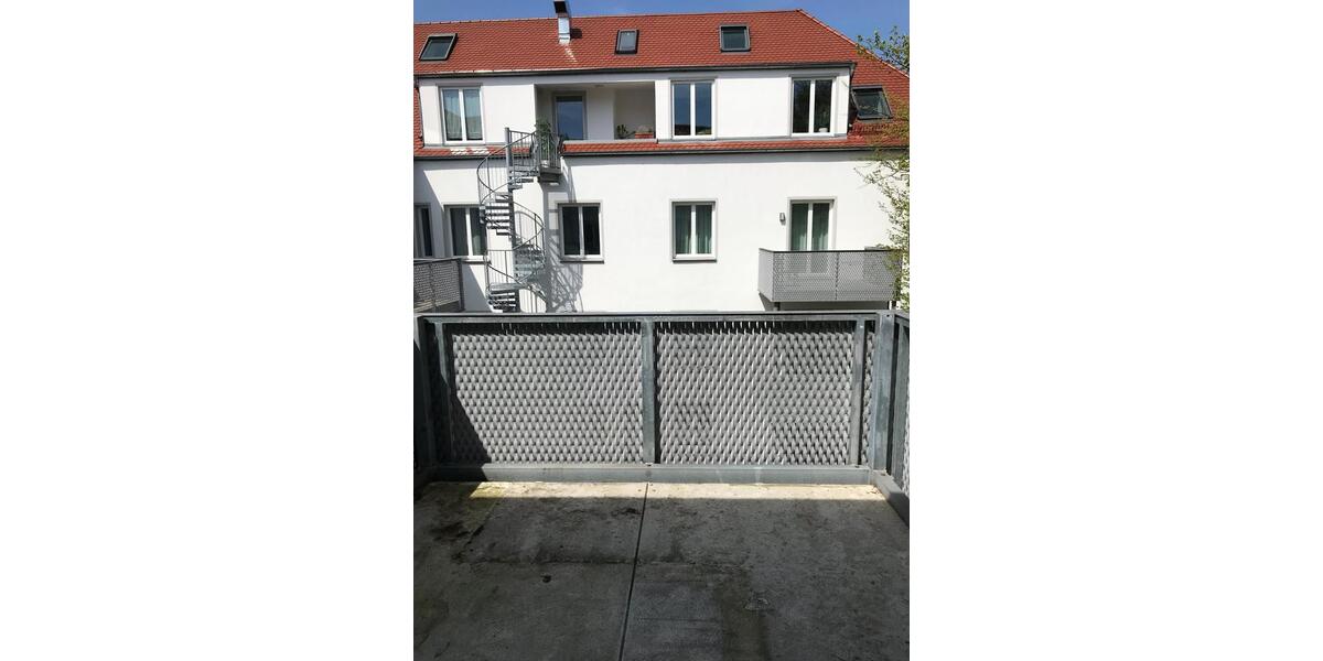 Etagenwohnung Ingolstadt - 3 Zimmer, 95 m&sup2;, 1.250&euro; | Angebot:25652549