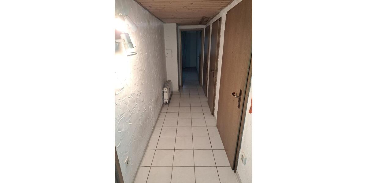 Einfamilienhaus Karlshuld - 8 Zimmer, 320 m&sup2;, 490.000&euro; | Angebot:25922332