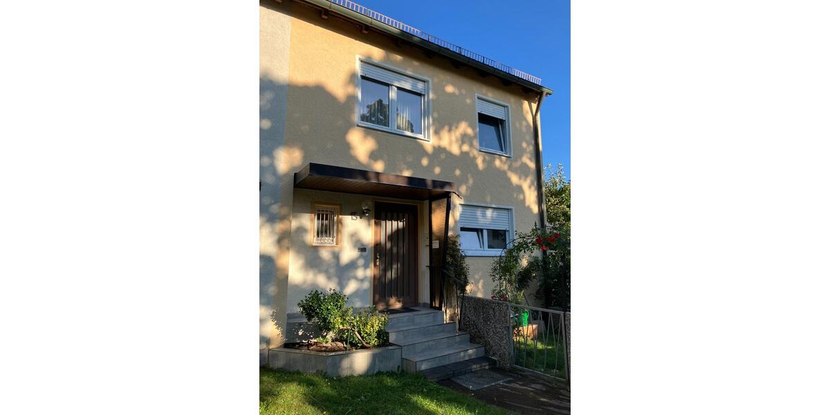 Reihenhaus Ingolstadt Nordost - 4 Zimmer, 109 m&sup2;, 400.000&euro; | Angebot:25724852