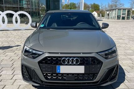 Audi A1 12.600 km 27.300 &euro; Ingolstadt 85055