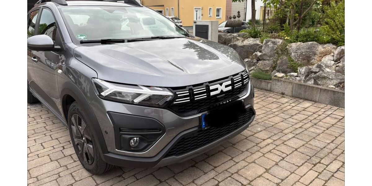 Dacia Sandero 23.000 km 14.700 &euro; Menning 85088