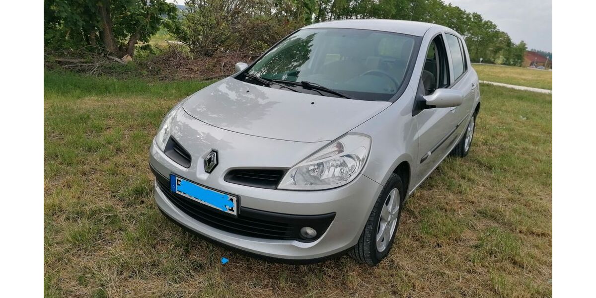Renault Clio 70.000 km 3.850 &euro; Böhmfeld 85113