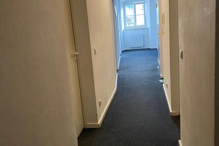 Wohnung Eichstätt - 3 Zimmer, 90 m&sup2;, 820&euro; | Angebot:25868415