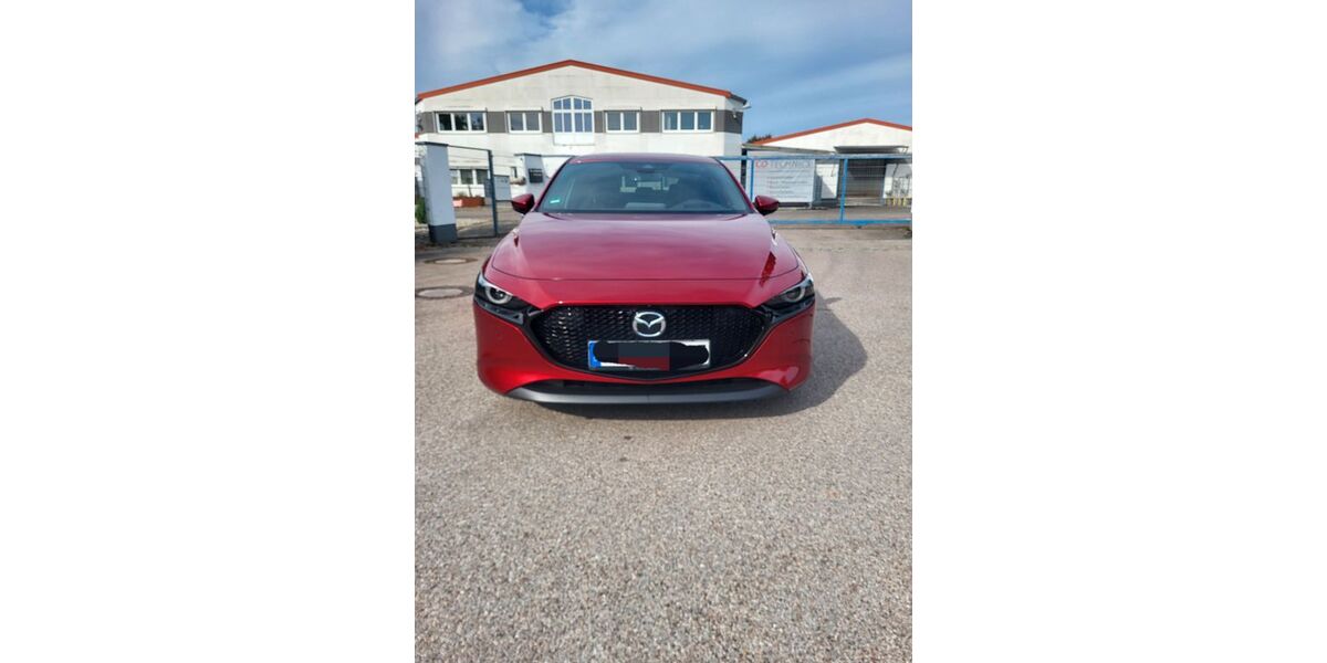 Mazda 3 90.200 km 17.500 &euro; Geisenfeld 85290