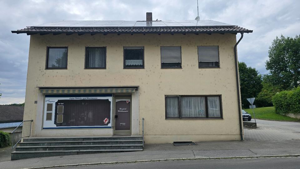 Etagenwohnung Böhmfeld - 12 Zimmer, 225 m&sup2;, 1.133&euro; | Angebot:25855017