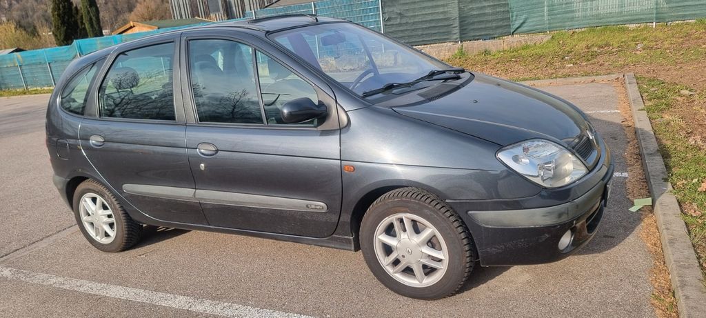 Renault Scenic 124.600 km 2.600 &euro; Eichstätt 85072