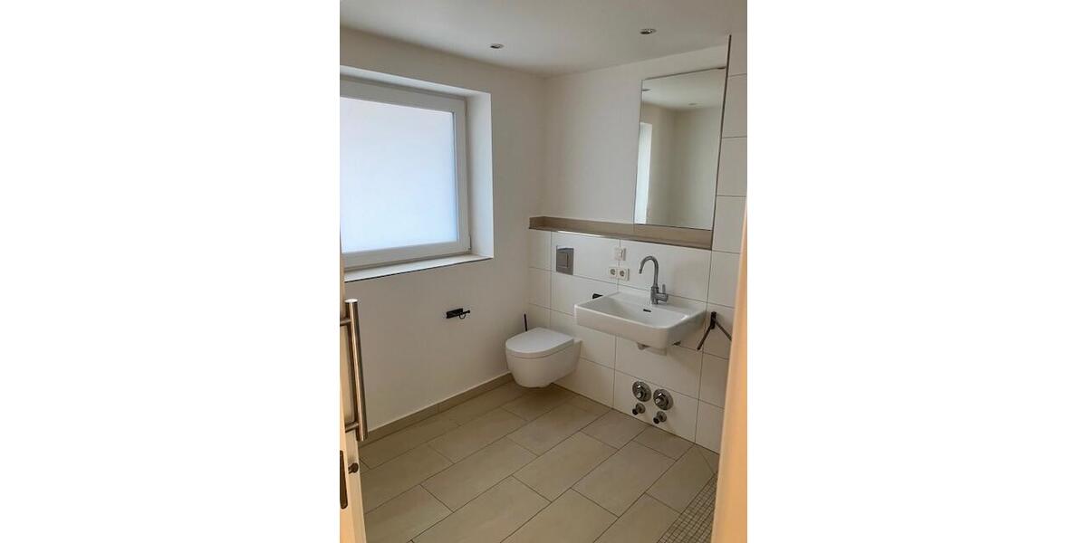 Erdgeschoßwohnung Karlskron - 3 Zimmer, 74 m&sup2;, 810&euro; | Angebot:25745888