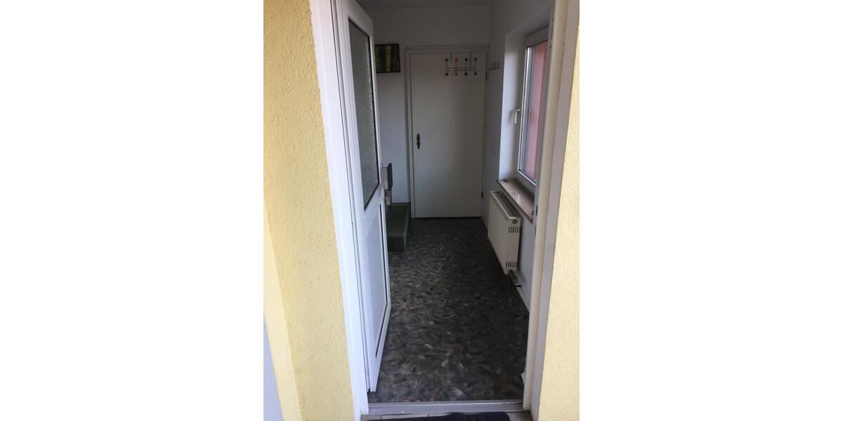 Dachgeschoßwohnung Denkendorf - 3 Zimmer, 80 m&sup2;, 780&euro; | Angebot:26381866