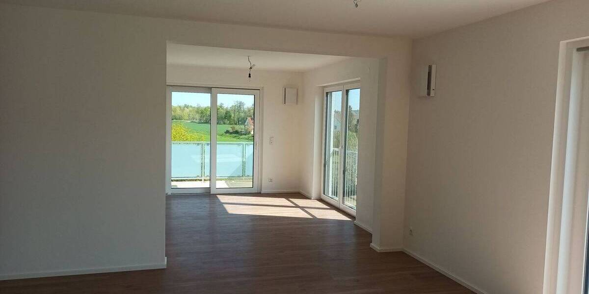 Etagenwohnung Schrobenhausen - 3 Zimmer, 95 m&sup2;, 1.220&euro; | Angebot:26273953