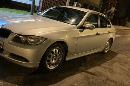 BMW 318 240.000 km 700 &euro; Kösching 85092