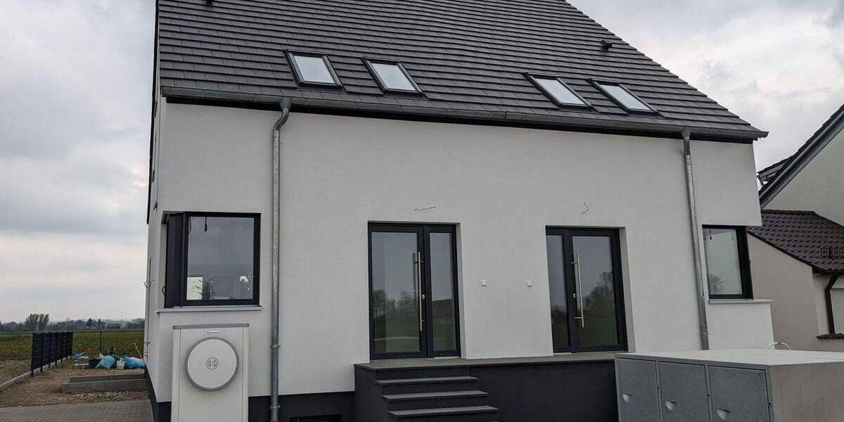 Doppelhaushälfte Karlskron Mändlfeld - 5 Zimmer, 146 m&sup2;, 575.000&euro; | Angebot:25740698